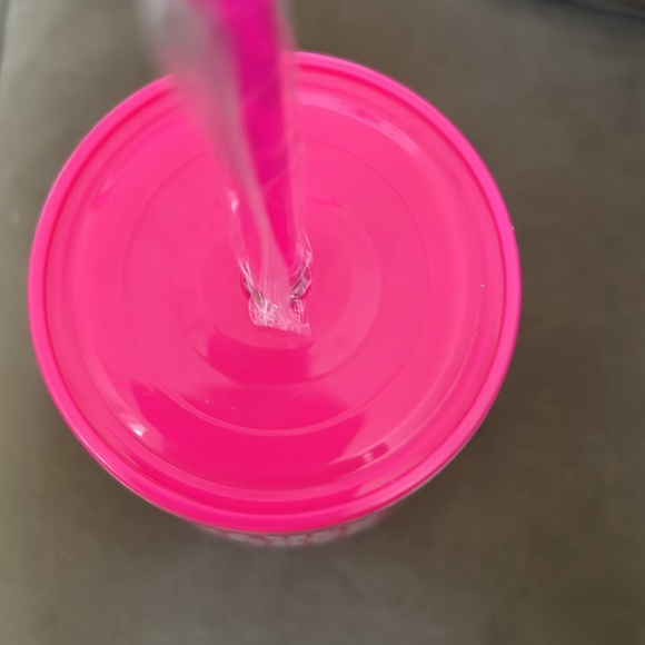 New T Mobile Tuesdays Tropical tumbler cup with lid and straw - Picture 7 of 14